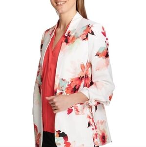 Calvin Klein Women's Floral Blazer - White and Pink